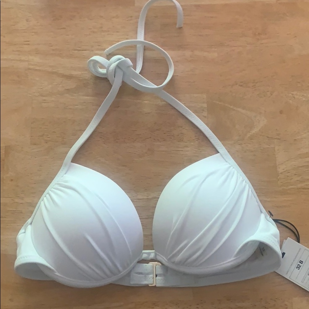 BRAND NEW! White bikini top